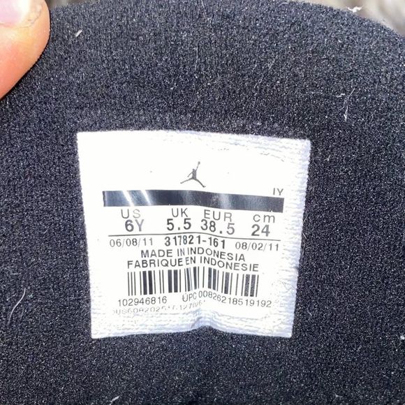 Nike Air Jordan size 6Y - 317821-161 White/Black - Picture 7 of 9